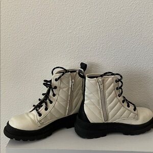 Wonder Nation Kids White and Black Boots